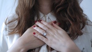 lady with heart ring